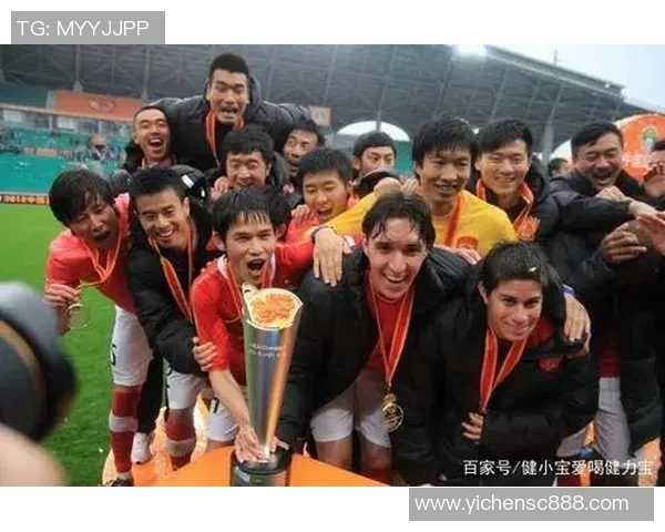 深圳网球队实力之争引发热议球迷与专家各执己见 深圳网球队实力之争引发热议球迷与专家各执己见