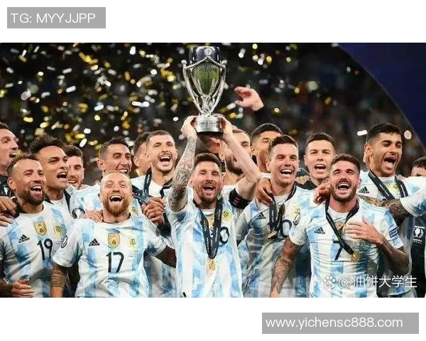 足球明星私下关系揭秘:场外友谊与竞争的真实故事 足球明星私下关系揭秘:场外友谊与竞争的真实故事